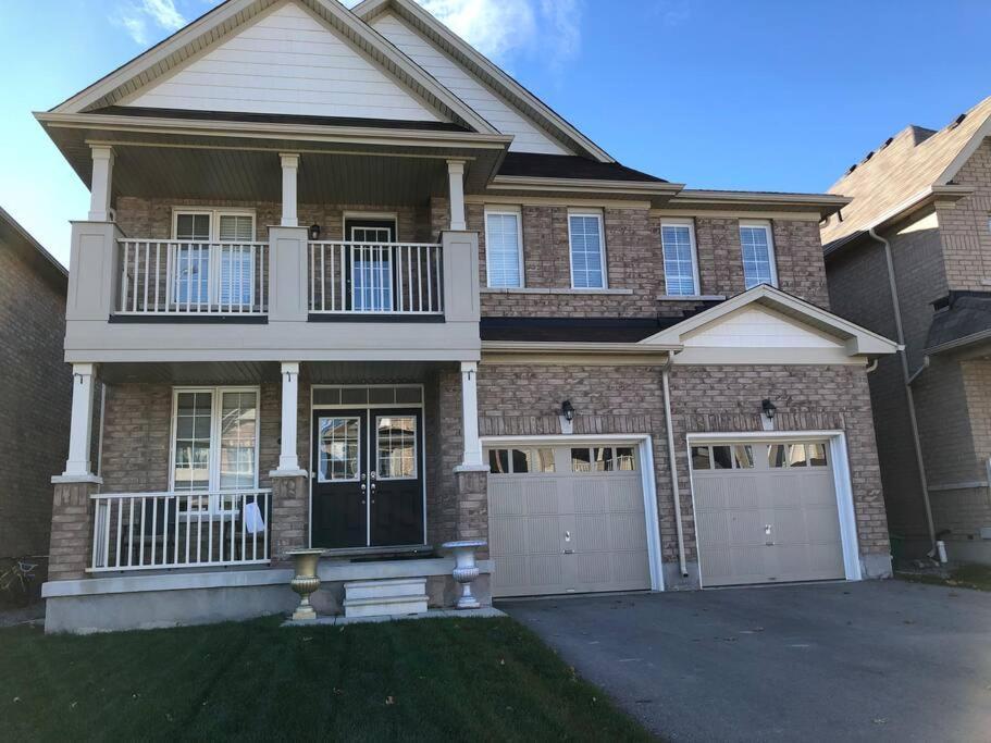 Entire Basement With 3 Bedrooms Niagara Bagian luar foto